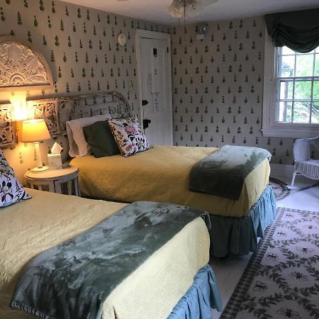 Wild Wisteria Bed & Breakfast Chadds Ford Екстериор снимка