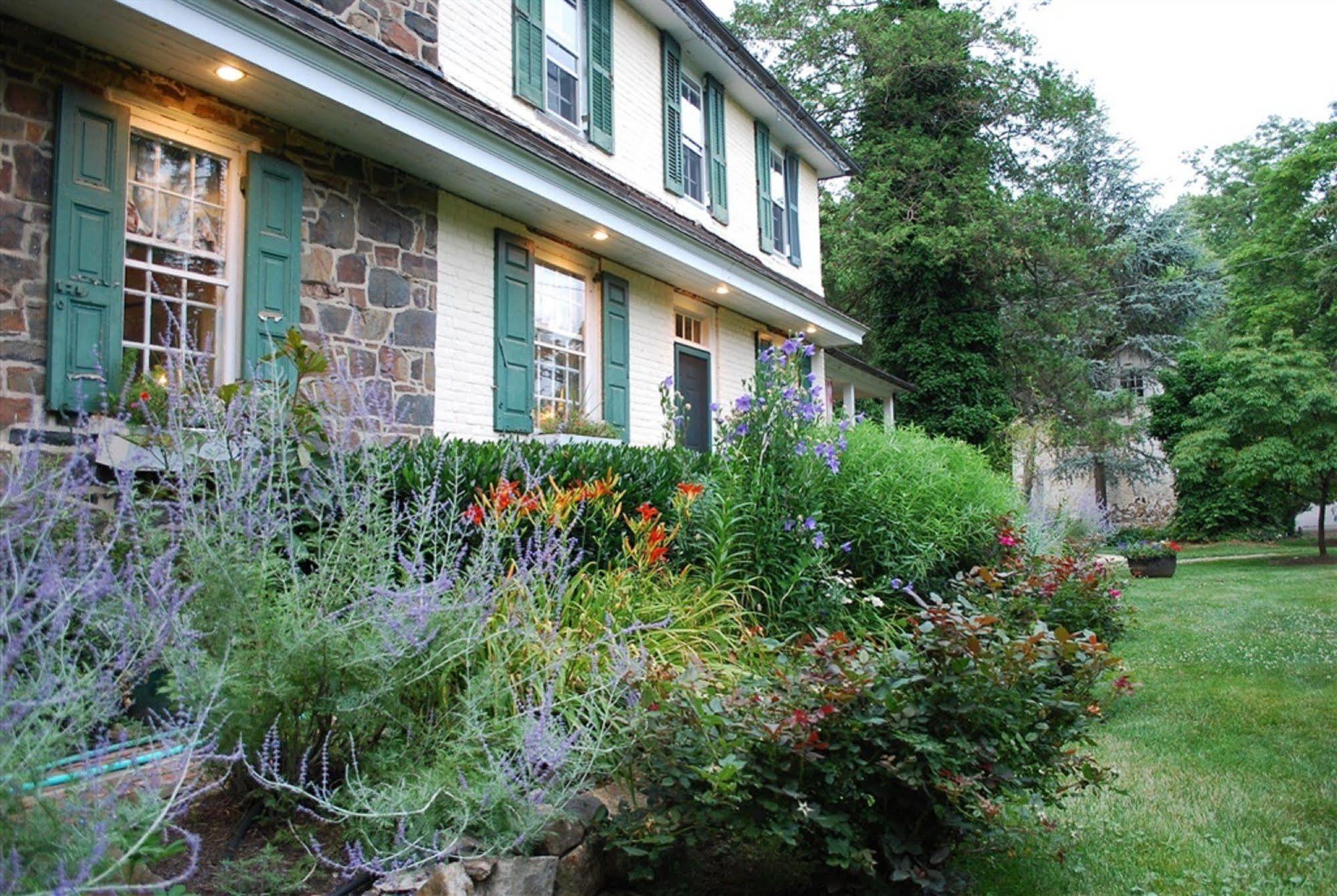 Wild Wisteria Bed & Breakfast Chadds Ford Екстериор снимка