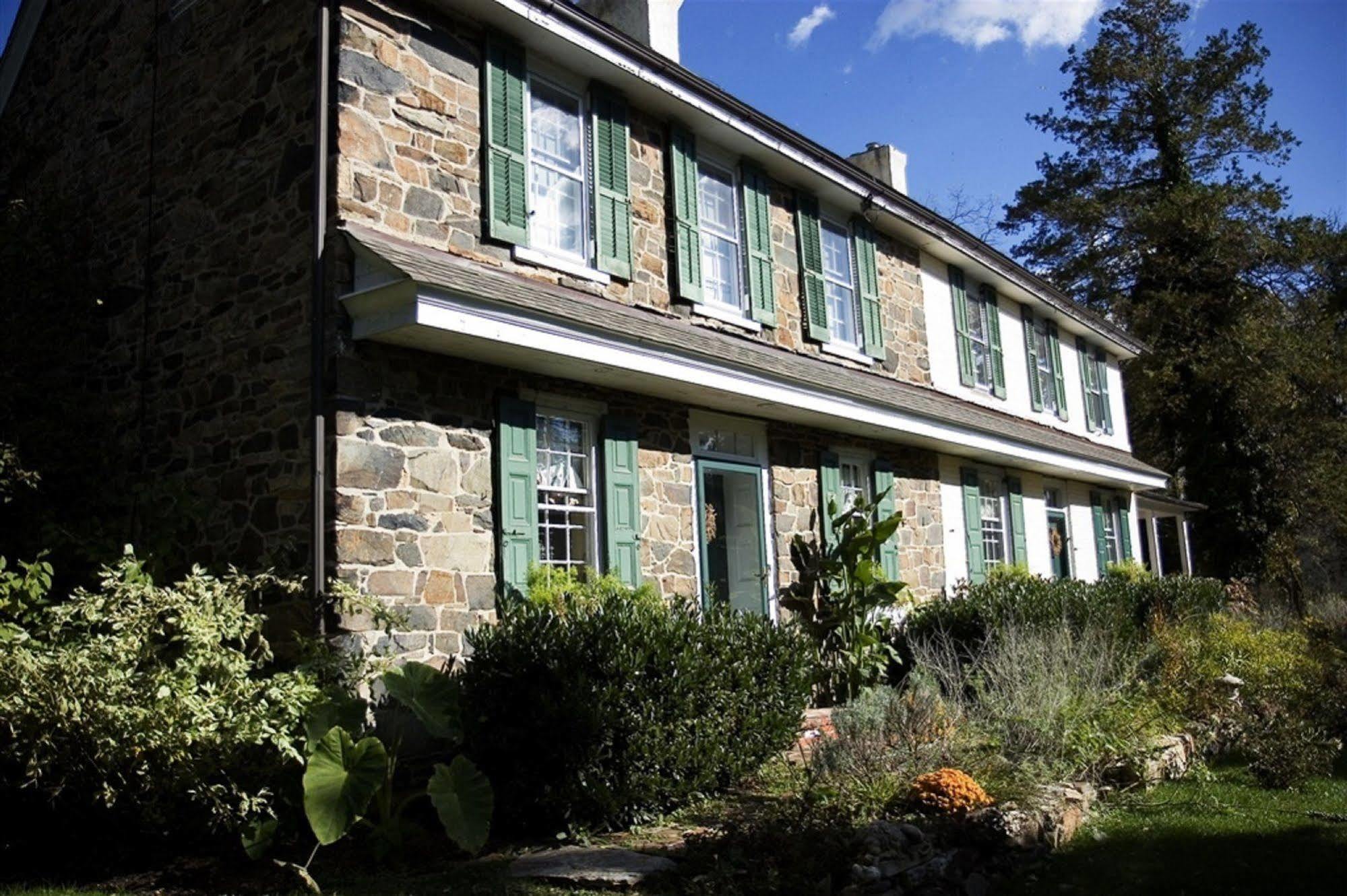 Wild Wisteria Bed & Breakfast Chadds Ford Екстериор снимка