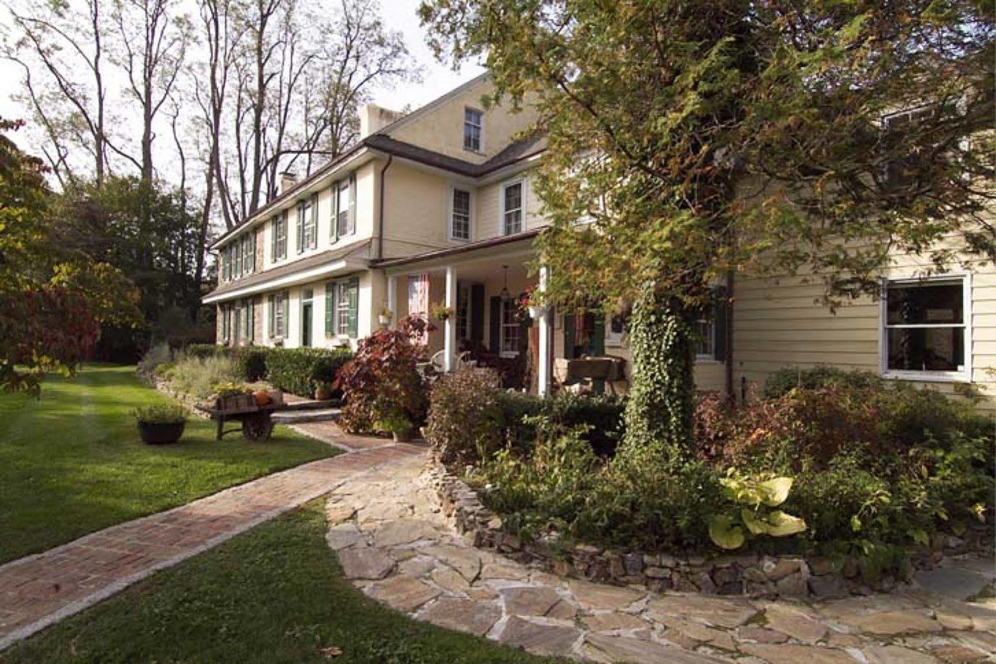 Wild Wisteria Bed & Breakfast Chadds Ford Екстериор снимка
