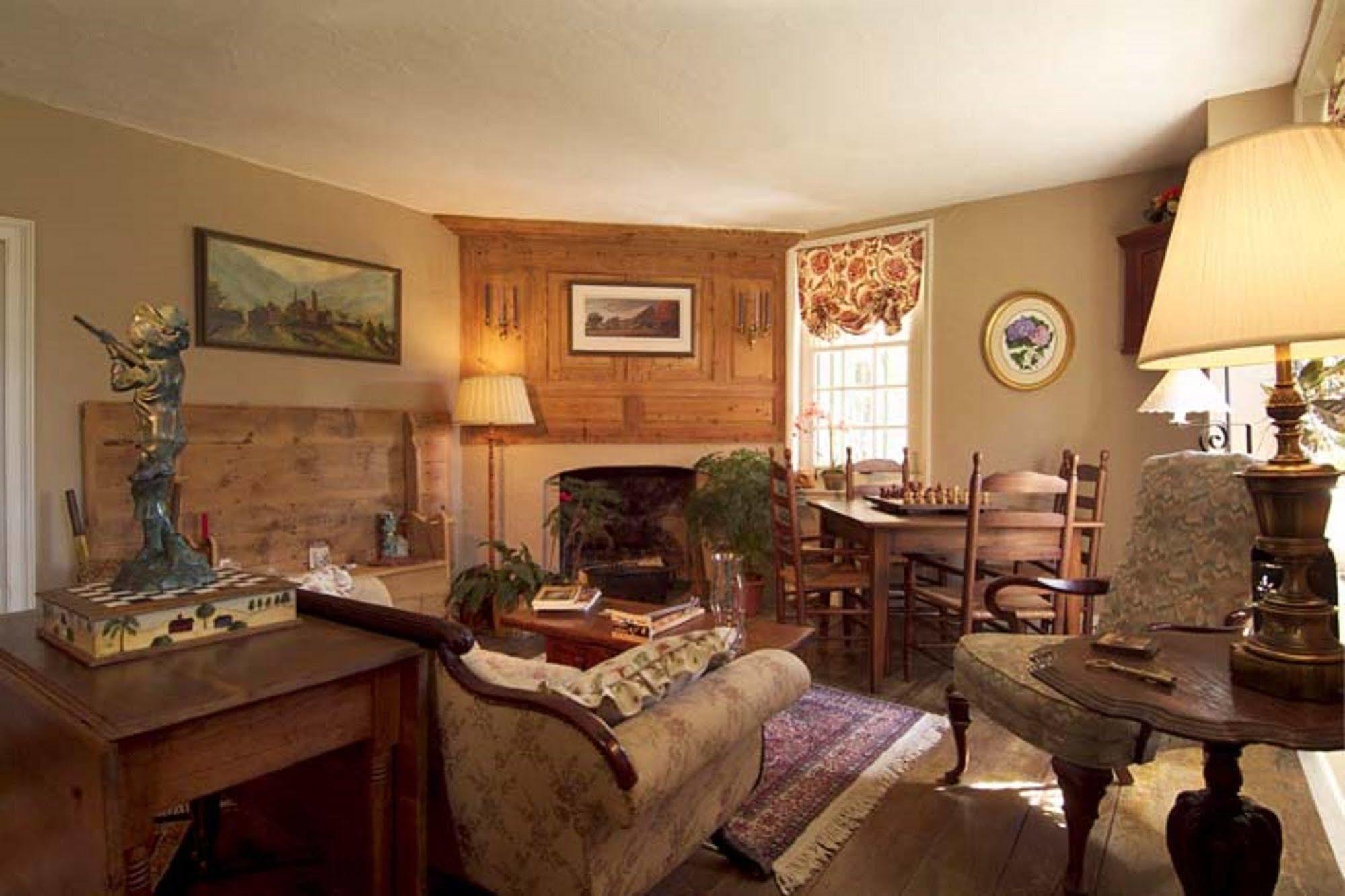 Wild Wisteria Bed & Breakfast Chadds Ford Екстериор снимка